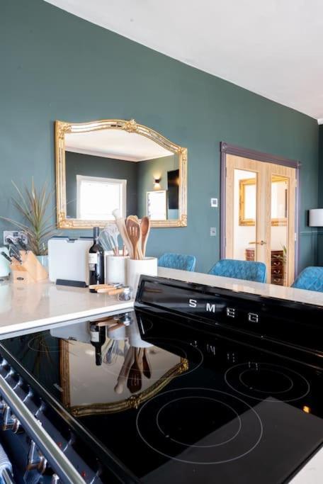 Luxury Duplex Penthouse On The Beach With Panoramic Sea Views Herne Bay Kültér fotó