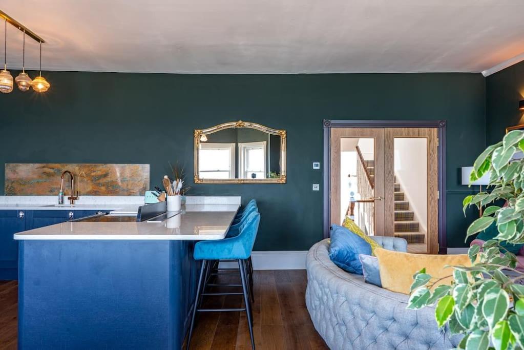 Luxury Duplex Penthouse On The Beach With Panoramic Sea Views Herne Bay Kültér fotó